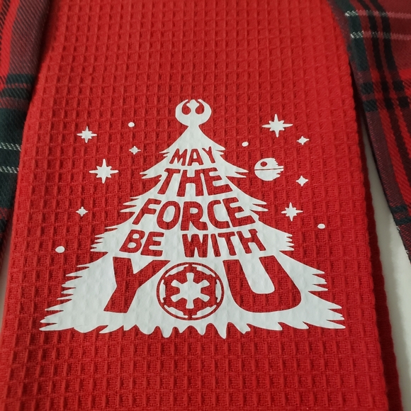 Disney Star Wars Christmas Holiday Kitchen / Bathroom Towels